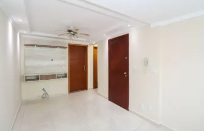 Sobrado com 3 quartos e pintura nova – pronto para morar