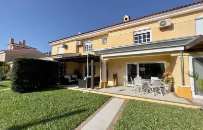 Sobrado à venda, 3 quartos, 1 suíte, 1 vaga, condomínio villas resort - xangri-lá/rs