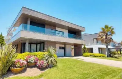 Sobrado à venda, 5 quartos, 5 suítes, 2 vagas, condomínio playa vista - xangri-lá/rs