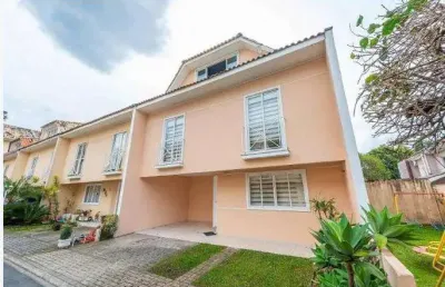 Sobrado em condomínio boqueirão com 3 quartos sendo 1 suíte, mobiliado