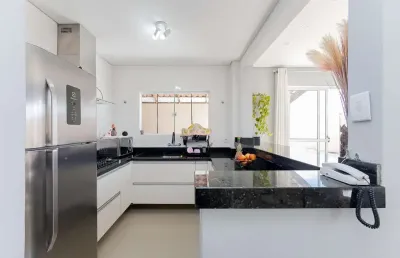 Casa com 1 quarto à venda na Rua João Chaves, Xaxim, Curitiba