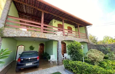 Casa com 3 quartos à venda na Vila São Paulo, Contagem 