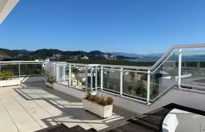 Cobertura de 3 dormitórios no bairro saco grande, á venda em florianópolis.