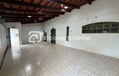 Casa para locação de aprox. 192 m², com 4 quartos no bairro cidade jardim - uberlândia - mg