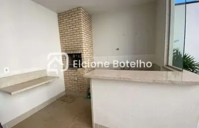 Casa para locação de aprox. 275 m², com 3 quartos, no bairro santa rosa - uberlândia - mg