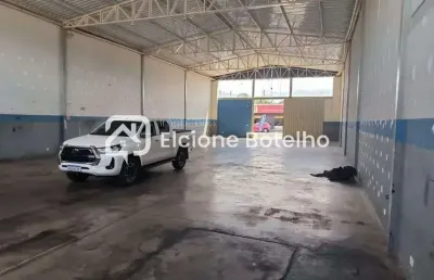 Galpão para locação de aprox. 500 m², frente recuada, no bairro vigilato pereira - uberlândia - mg