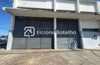 Galpão comercial para locação de aprox. 554 m², no bairro umuarama - uberlândia - mg