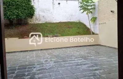 Casa sobrado para locação de aprox. 396 m², com 3 quartos, no bairro cidade jardim - uberlândia - mg