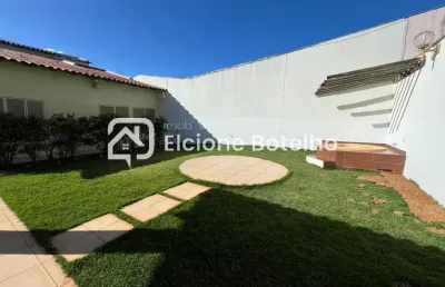 Casa para locação de aprox. 280 m², com 3 quartos, no bairro osvaldo rezende - uberlândia - mg