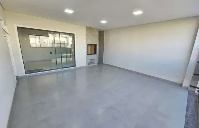 Casa geminada de esquina, no bairro três rios do norte