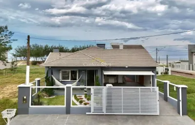 Casa com 4 quartos à venda no Atlântida Sul (Distrito), Osório 