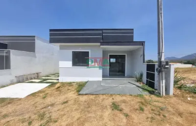 Casa de condomínio - 2 quartos ( 1 suíte ) - 1ª locação