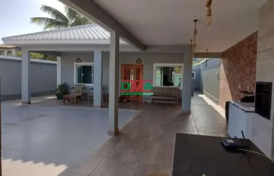 Excelente casa na barra de maricá - 3 quartos ( 1 suíte com closet ) - área gourmet - piscina - terreno de 480m²