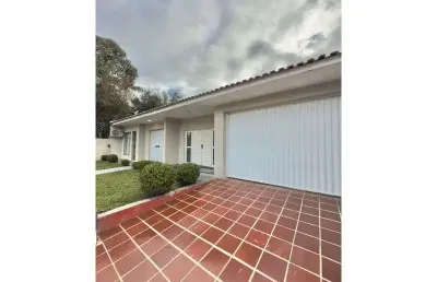 Casa com 2 quartos para alugar na Rua Júlia Lopes, 981, Orfãs, Ponta Grossa