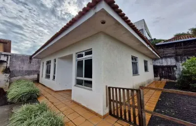 Casa com 2 quartos para alugar na Rua José Pierre, 322, Chapada, Ponta Grossa