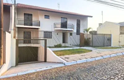 Casa com 3 quartos para alugar na Rua Visconde de Itaboraí, 349, Nova Rússia, Ponta Grossa