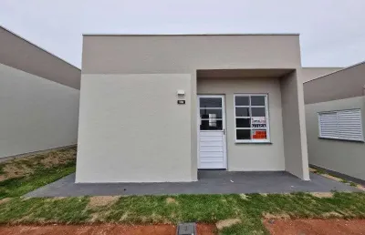 Casa com 2 quartos para alugar na Rua Jordão Inácio Vieira, 118, Neves, Ponta Grossa