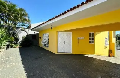 Casa com 4 quartos para alugar na Rua Luiz Gama, 805, Oficinas, Ponta Grossa