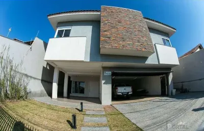 Casa com 3 quartos à venda na Rua Itália, Oficinas, Ponta Grossa