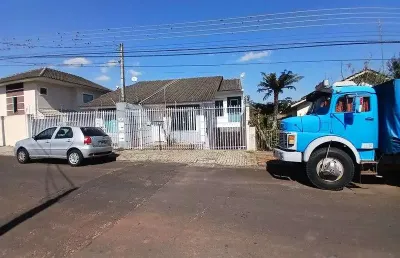 Casa com 3 quartos para alugar na Rua Luiz Gama, Oficinas, Ponta Grossa