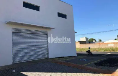 Galpão comercial disponível para locação no bairro jardim brasília em uberlândia-mg