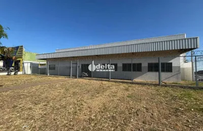 Galpão comercial disponível para locação no bairro marta helena em uberlândia-mg