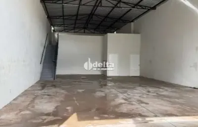 Galpão disponível no bairro tabajaras em uberlândia-mg