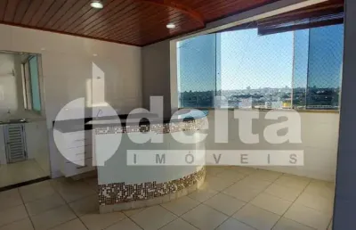 Cobertura disponível para locação no bairro santa mônica em uberlândia-mg