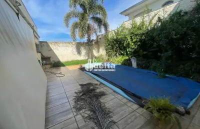Casa residencial ou comercial disponível para locação no bairro tabajaras em uberlândia-mg