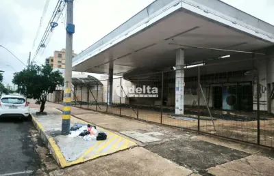 Terreno comercial com 532m² disponível para locação no bairro aparecida em uberlândia-mg