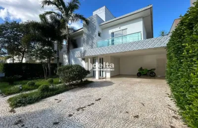 Casa no condomínio jardins roma disponível para locação e venda em uberlândia-mg