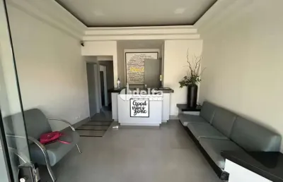 Sala comercial disponível para locação no bairro cazeca em uberlândia-mg