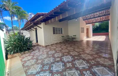 Casa disponível para locação no bairro morada da colina em uberlândia-mg