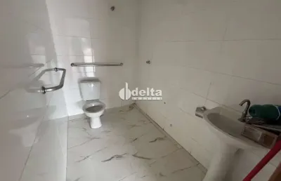 Cômodo comercial disponível para locação no bairro marta helena em uberlândia-mg