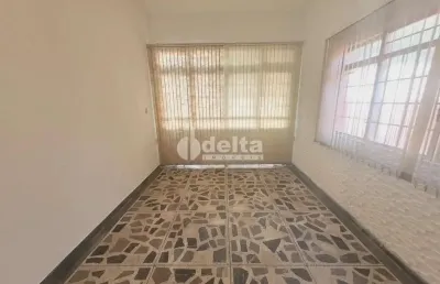 Casa residencial disponível para locação no bairro osvaldo rezende em uberlândia-mg