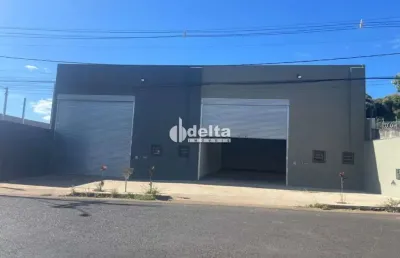 Galpão disponível para locação no bairro marta helena em uberlândia-mg