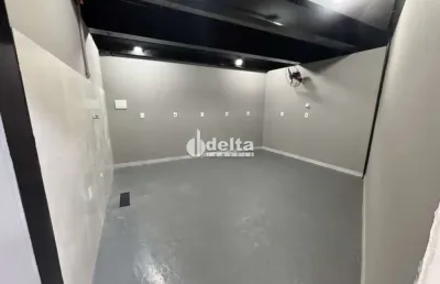 Galpão disponível para locação no bairro nossa senhora aparecida em uberlândia-mg