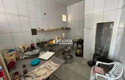 Loja disponível para locação no bairro santa mônica em uberlândia-mg