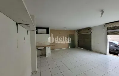 Loja disponível para locação no bairro luizote de freitas em uberlândia-mg.