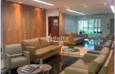 Ponto comercial para alugar na Rua Quinze de Novembro, 536340, Fundinho, Uberlândia