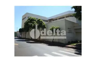 Prédio disponível para aluguel no bairro santa mônica em uberlândia-mg