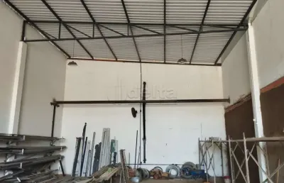 Galpão comercial disponível para locação no bairro santa rosa em uberlândia-mg