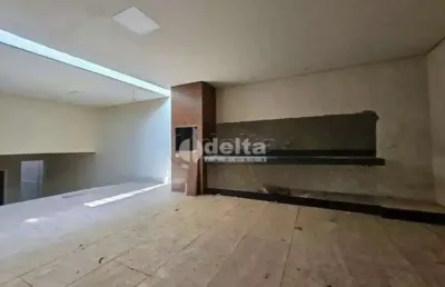 Casa disponível para locação no bairro lídice em uberlândia-mg.