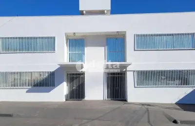 Prédio disponível para aluguel no bairro vigilato pereira em uberlândia-mg
