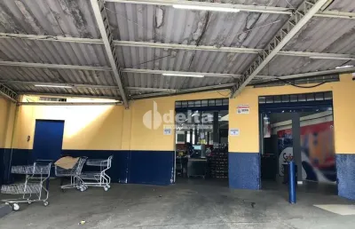 Loja disponível para locação no bairro marta helena em uberlândia - mg.