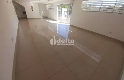 Loja disponível para locação no bairro daniel fonseca em uberlândia-mg.