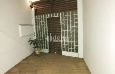 Loja disponível para locação no bairro cazeca em uberlândia-mg.