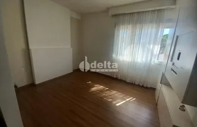 Casa comercial disponível para locação no bairro morada da colina em uberlândia-mg