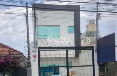 Prédio comercial disponível para locação no bairro osvaldo rezende em uberlândia-mg