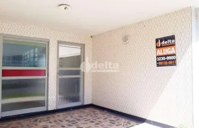 Casa residencial disponível para locação no bairro nossa senhora aparecida em uberlândia-mg